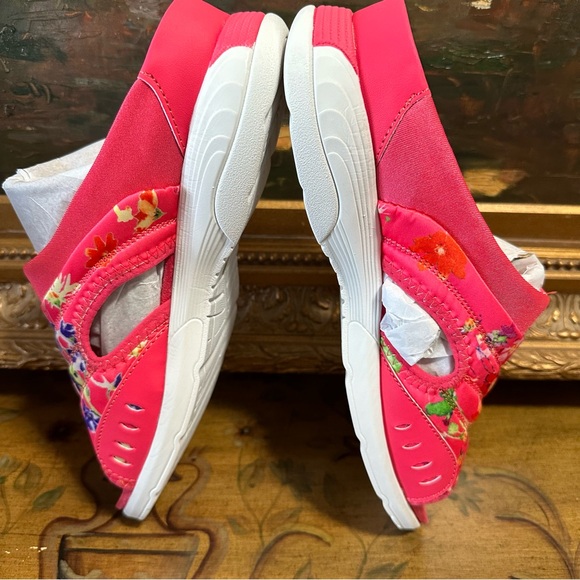 NWT WOMEN`S EASY SPIRIT TRACIE2-KO SLIP ON SANDALS RED/PINK Tropical NEW 6 W - Picture 6 of 10